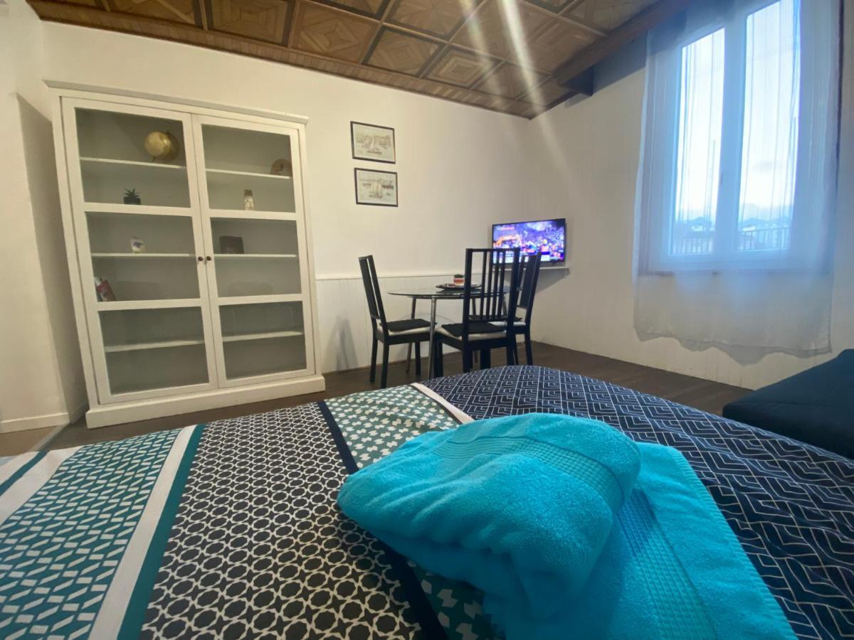 Appartamento Au Bouquet Troyen - Wifi - Calme Et Tranquillite Troyes Esterno foto