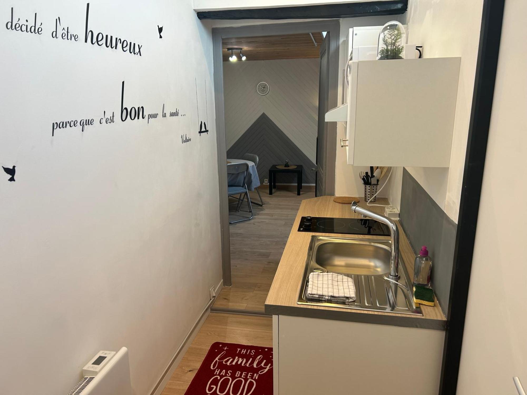 Appartamento Au Bouquet Troyen - Wifi - Calme Et Tranquillite Troyes Esterno foto