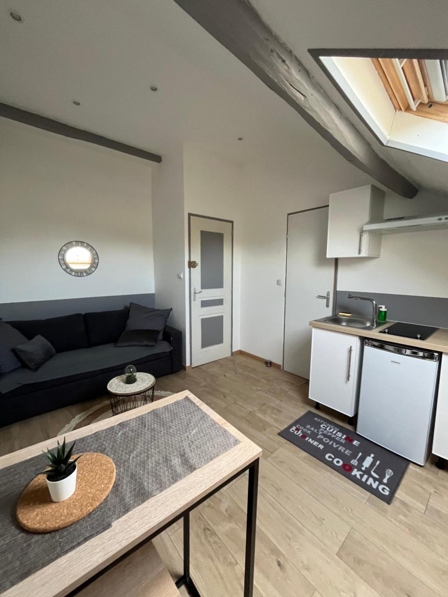 Appartamento Au Bouquet Troyen - Wifi - Calme Et Tranquillite Troyes Esterno foto