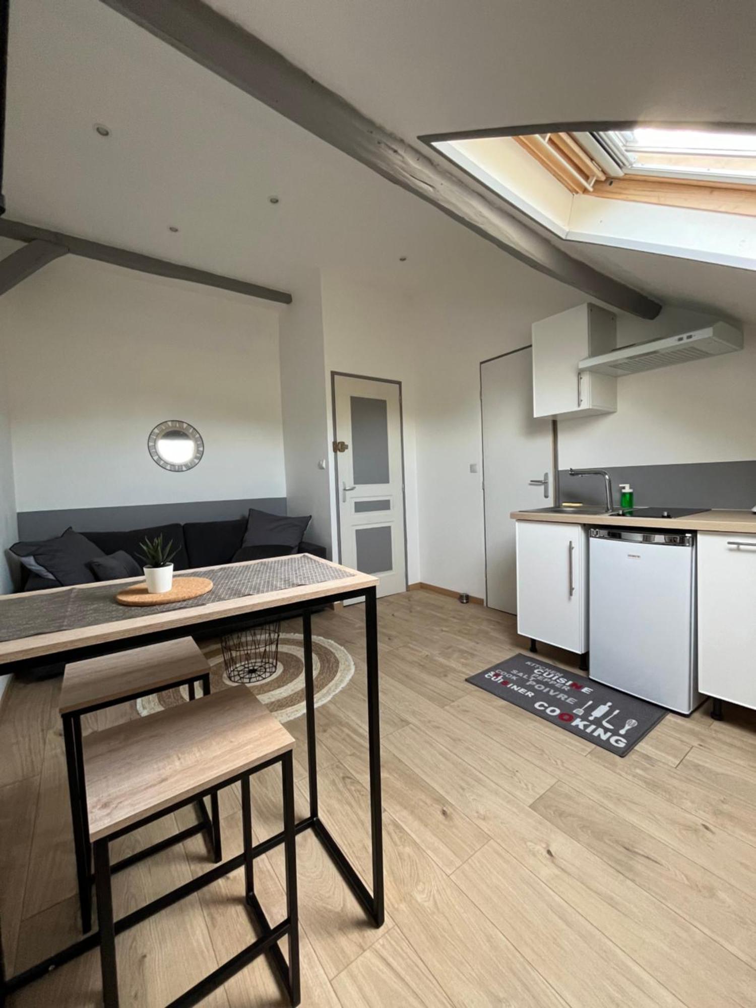 Appartamento Au Bouquet Troyen - Wifi - Calme Et Tranquillite Troyes Esterno foto